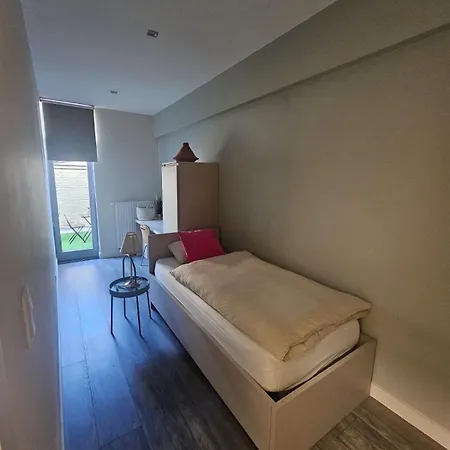 Habitación Individual En *